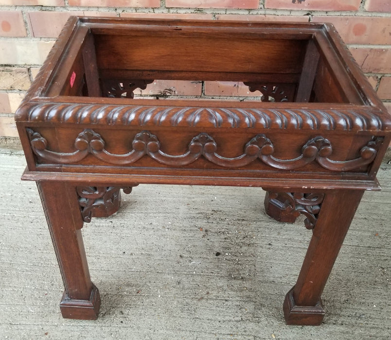 QUALITY CARVED MAHOGANY BOX ON STAND