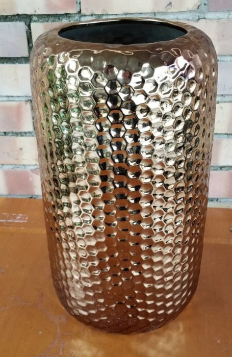 GOLD TEXTURED GLASS VASE