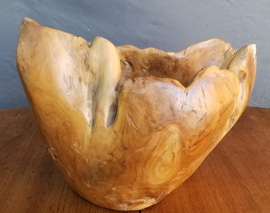 BURLED KNOT CENTER BOWL-BALL