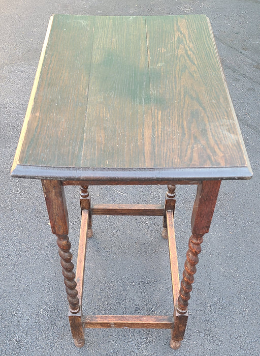 RECTANGULAR DARK OAK BARLEY TWIST SIDE TABLE