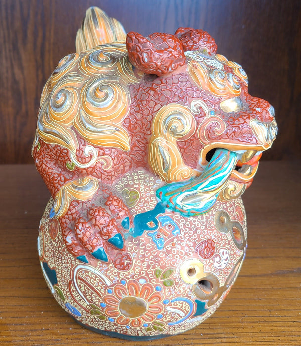 SATSUMA ORNATE RED AND GOLD FOO DOG