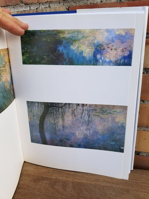 MONET ART BOOK