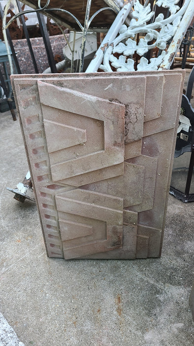 SINGLE RECTANGULAR TERRA COTTA BLOCK