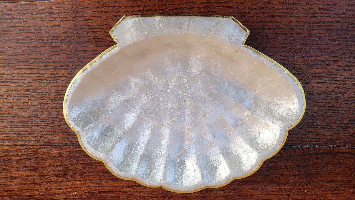 SET OF 3 SHELL TRAYS