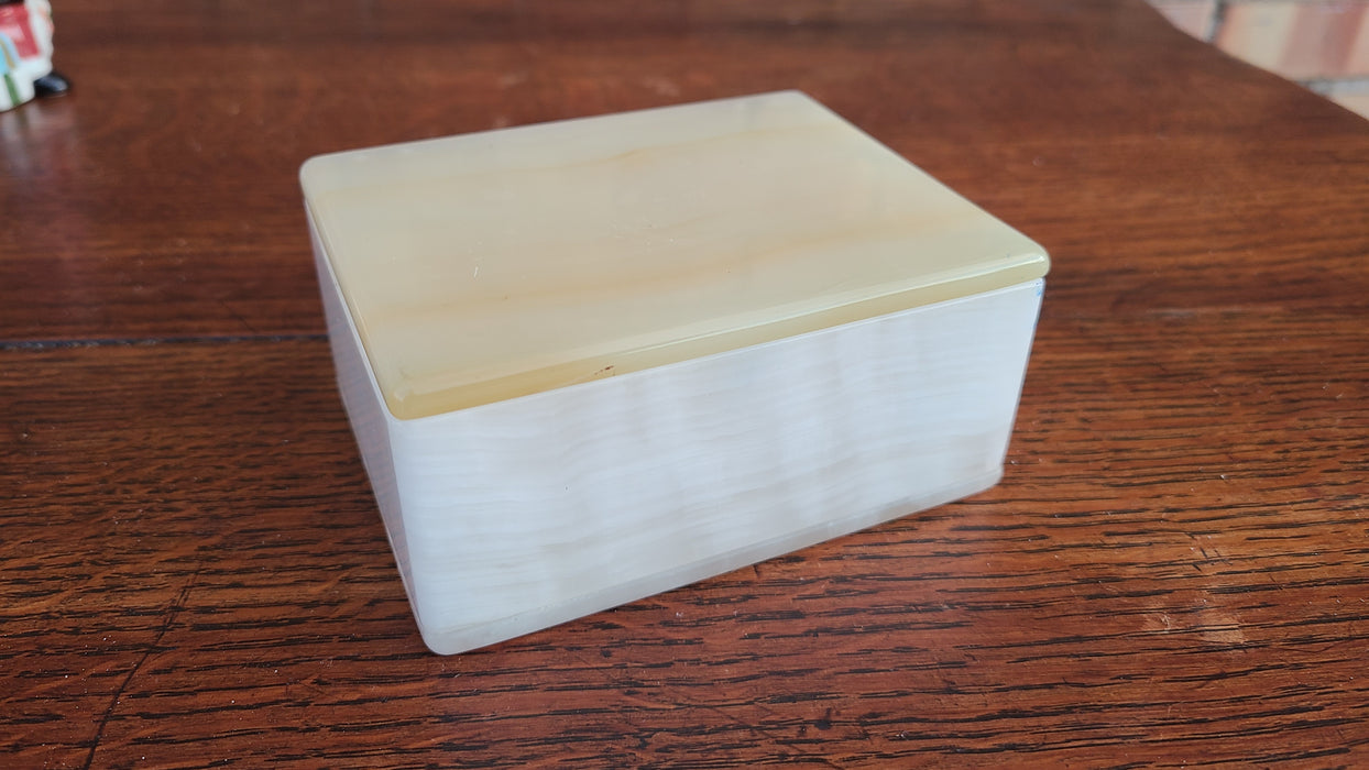 SMALL ONYX BOX