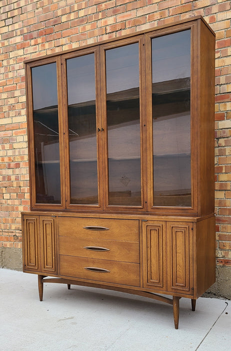 MID-CENTURY BROYHILL WALNUT CHINA CABINET