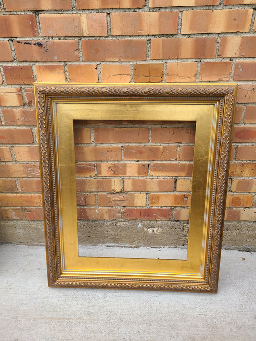 GOLD FRAME WITH LAURELING