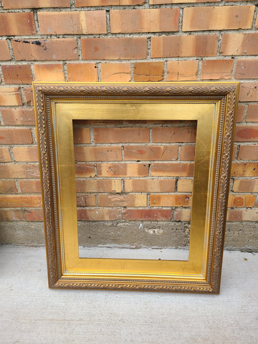 GOLD FRAME WITH LAURELING