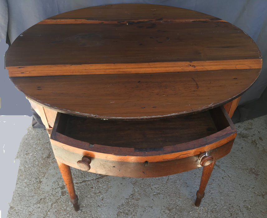 ROUND LOUIS PHILLIPE TABLE WITH DRAWERS