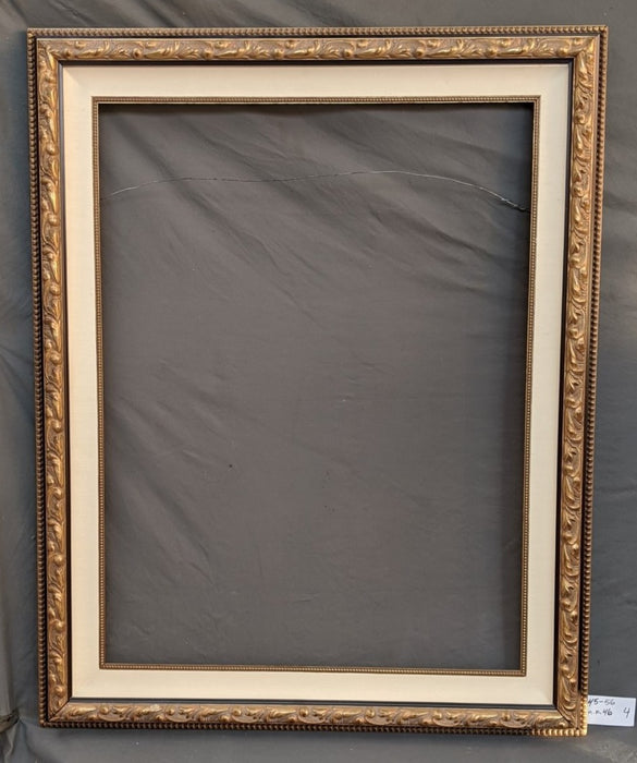 THIN CARVED BROWN FRAME WITH WIVE LINER