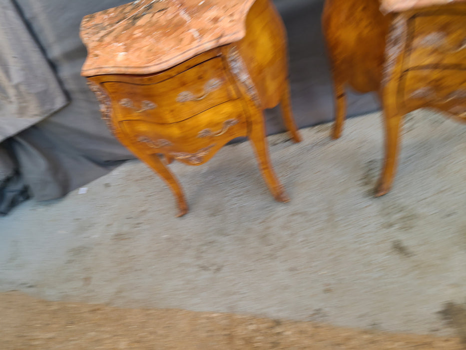 PAIR OF SMALL LIGHT BURLED BOMBE CHESTS WITH TERRACOTTA MARLBE