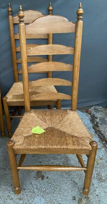 SET OF 6 OAK RUSH SEAT LADDER BACK CHAIRS WITH FINIALS AND ROUND POSTS