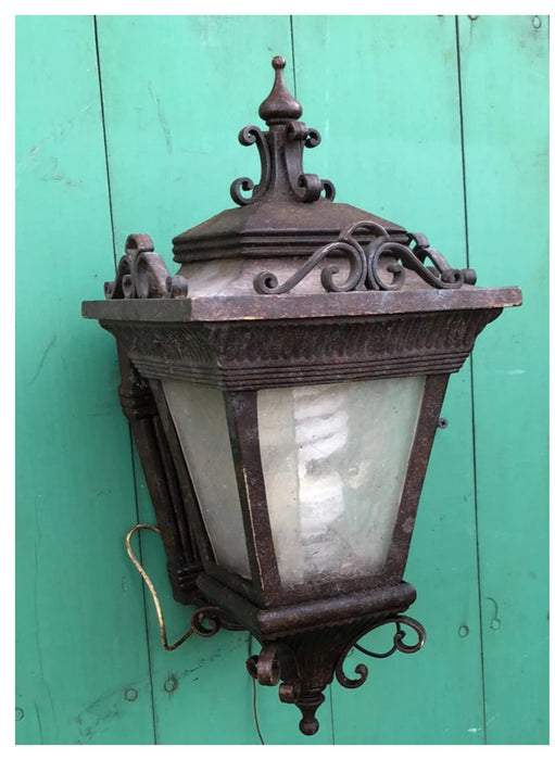 TAPERED IRON WALL SCONCE