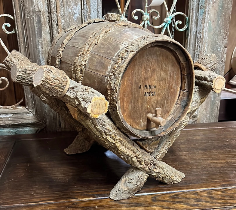 BARREL DECANTER SET WITH BARK