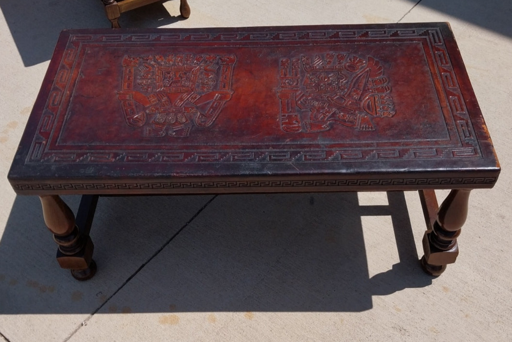 RECTANGULAR COFFEE TABLE WITH EMBOSSED LEATHER TOP PAZMINO