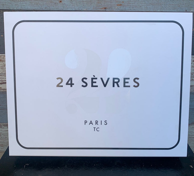 24 SEVRES PARIS BOX