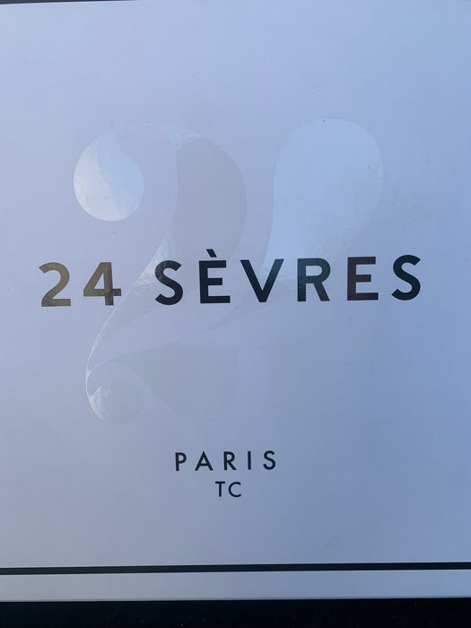 24 SEVRES PARIS BOX