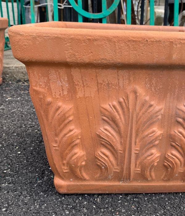 RECTANGULAR TERRA COTTA POT