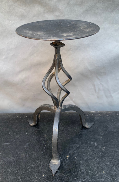 SMALL TRIPOD IRON CANDLE STICK