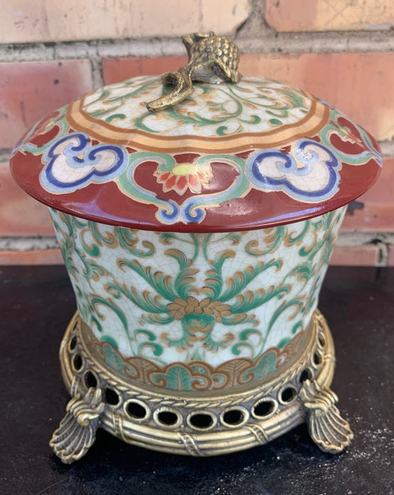 ROUND PORCELAIN AND BRASS BOX