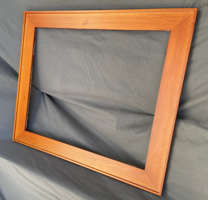 SIMPLE LIGHT BROWN FRAME