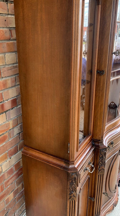 FEDERAL STYLE CHINA CUPBOARD