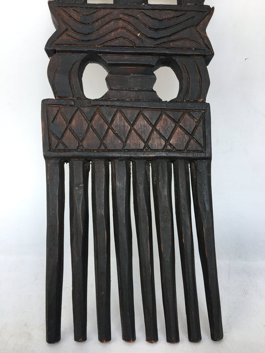LARGE CARVED WOOD AFRICAN COMB HANGING