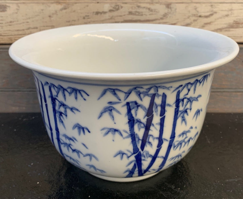 MEDIUM BLUE AND WHITE BAMBOO DESIGN PLANTER