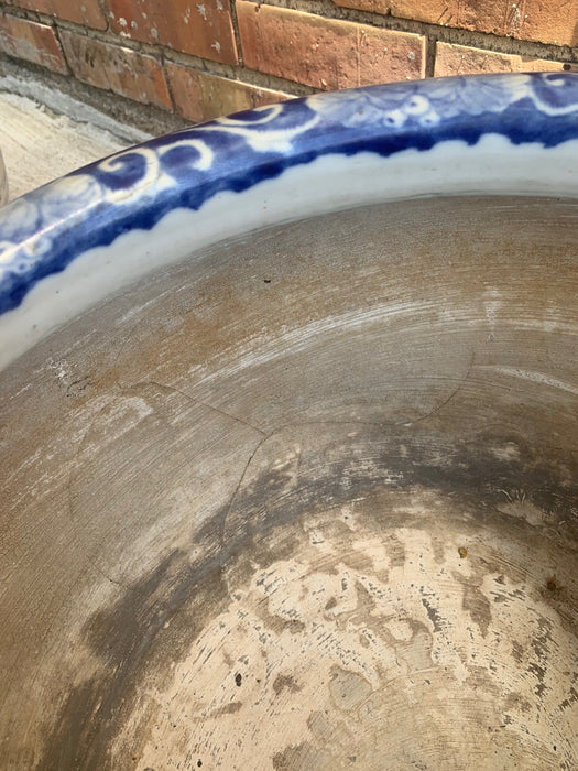 LARGE BLUE AND WHITE ASIAN JARDINIERE - AS FOUND (CRACKED)