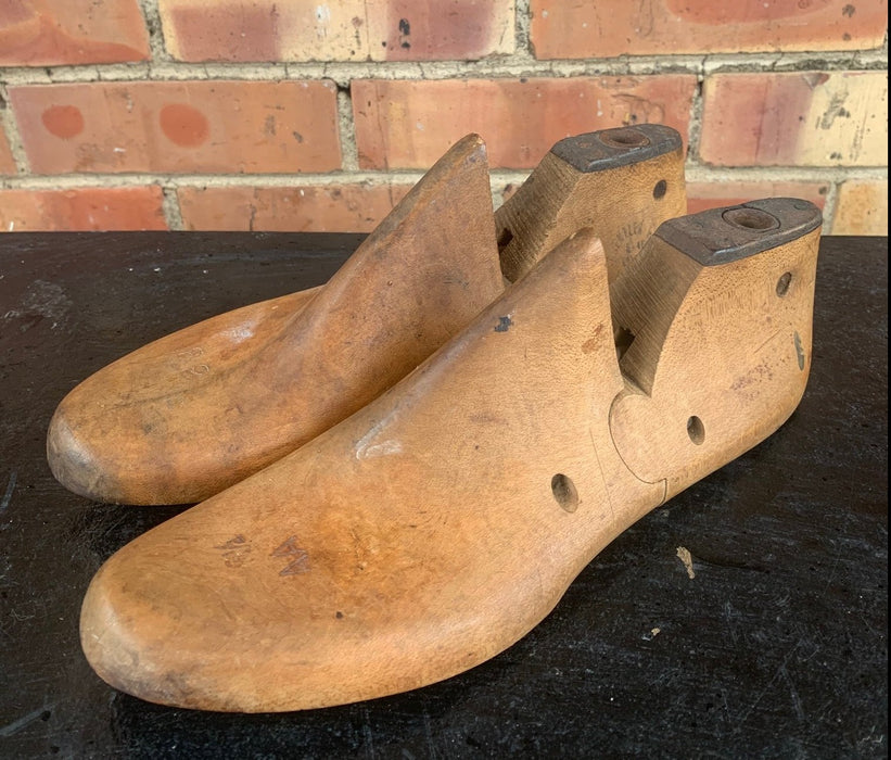 PAIR OF ANTIQUE WOOD SHOE FORMS