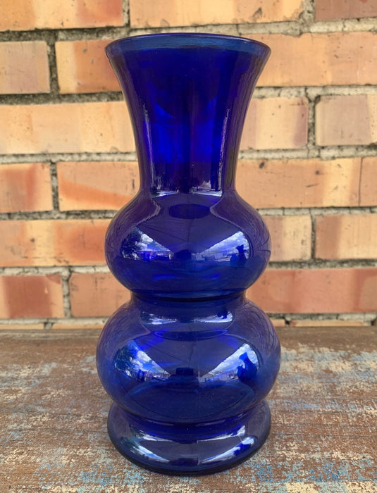 LARGE BULBOUS SHAPED COBALT VASE