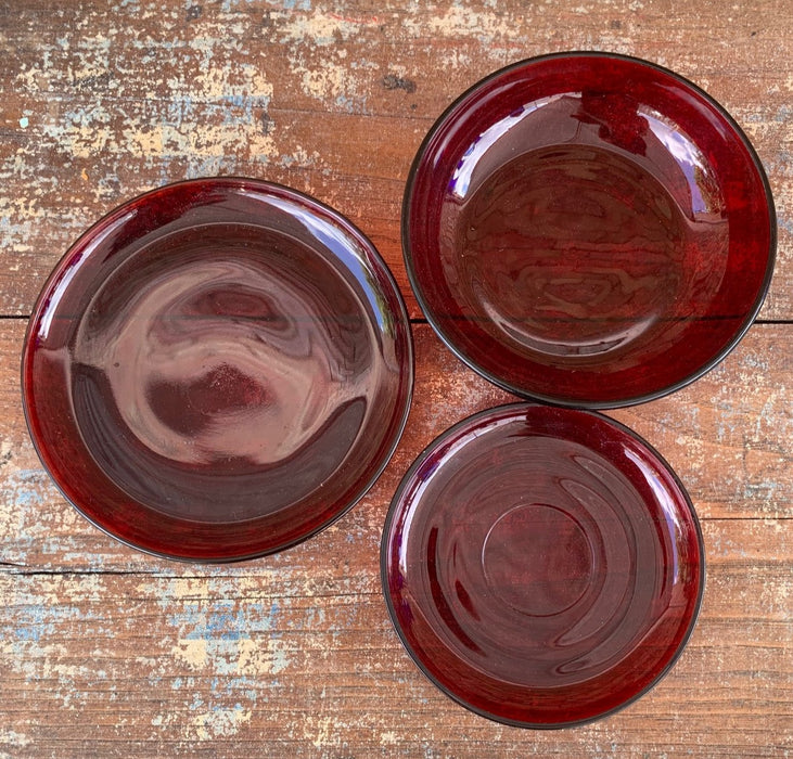SET OF 3 RUBY GLASS PLATES