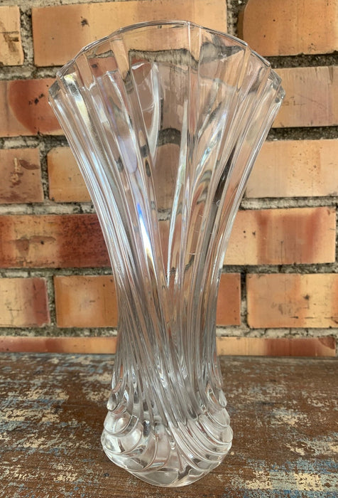 MODERN TWIST DESIGN CLEAR GLASS VASE