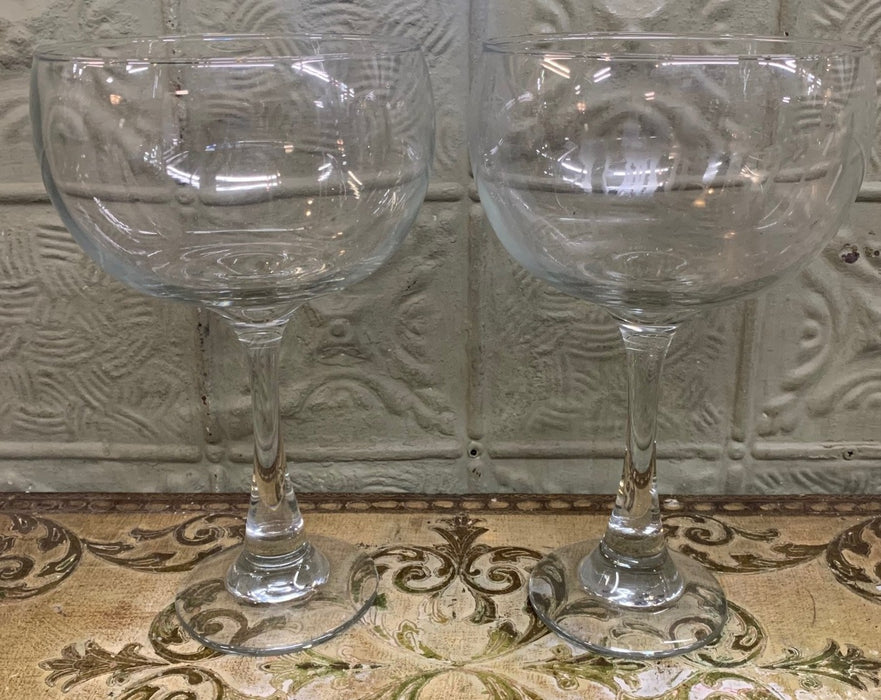 PAIR OF EXTRA LARGE GLASS STEMWARE