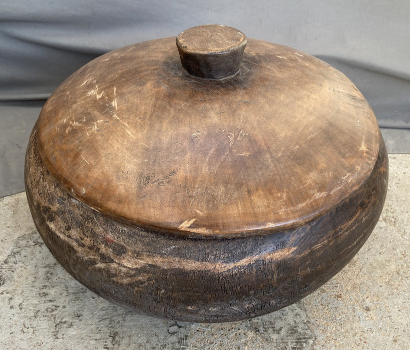 LARGE WOOD BOWL WITH LID