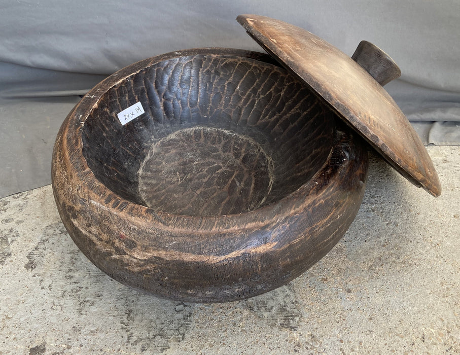 LARGE WOOD BOWL WITH LID