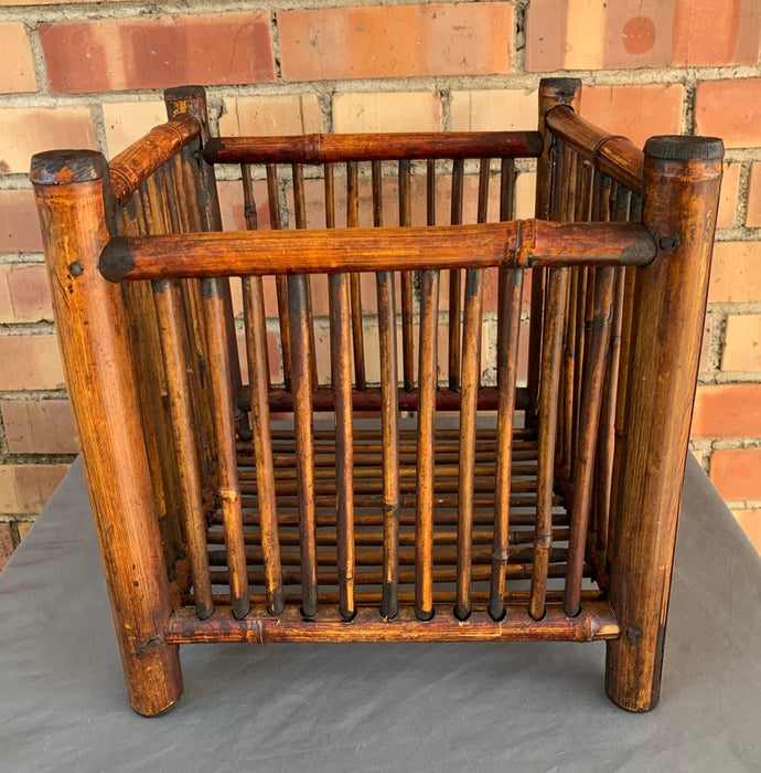 SMALL BAMBOO SQUARE MAGAZINE RACK