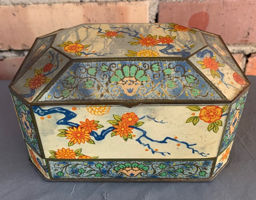 RECTANGULAR TIN BOX
