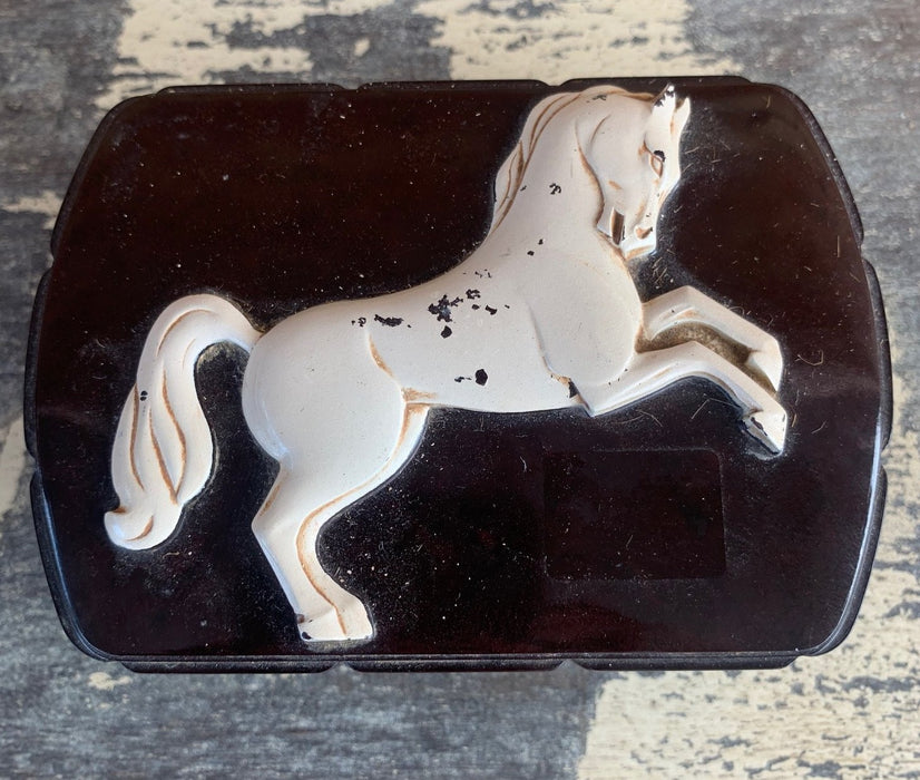 EARLY COMPOSITION BOX WITH HORSE