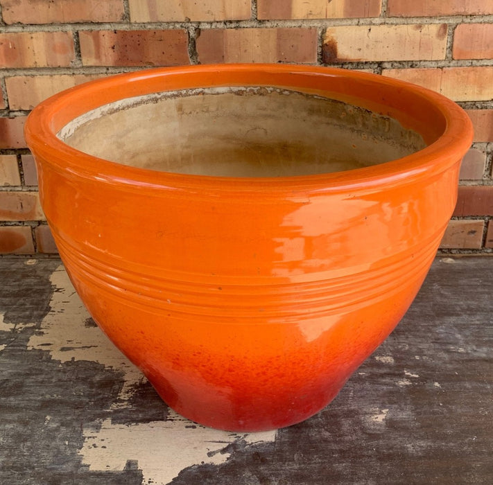 ORANGE TERRA COTTA PLANTER