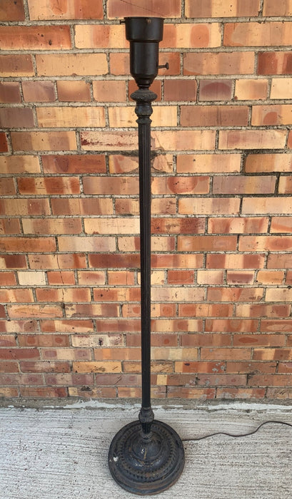 AS FOUND BLACK AND REEDED FLOOR LAMP