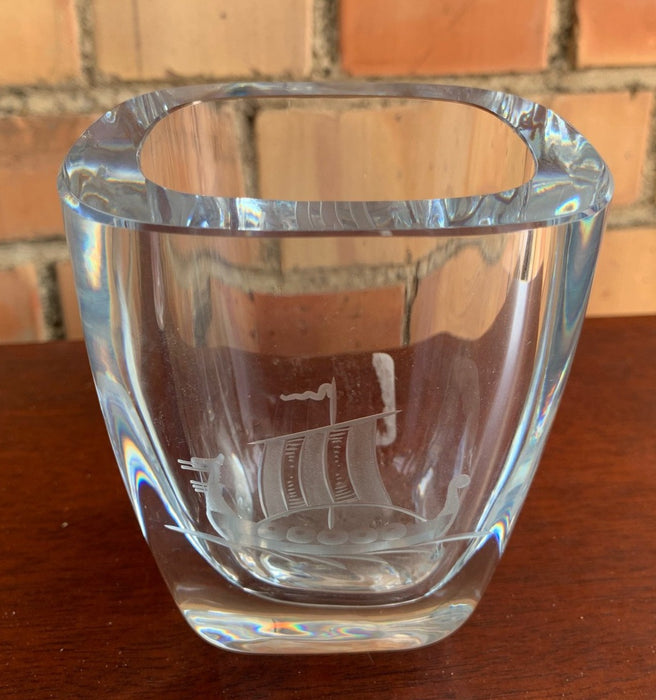 SMALL CRYSTAL VASE WITH VIKING SHIP
