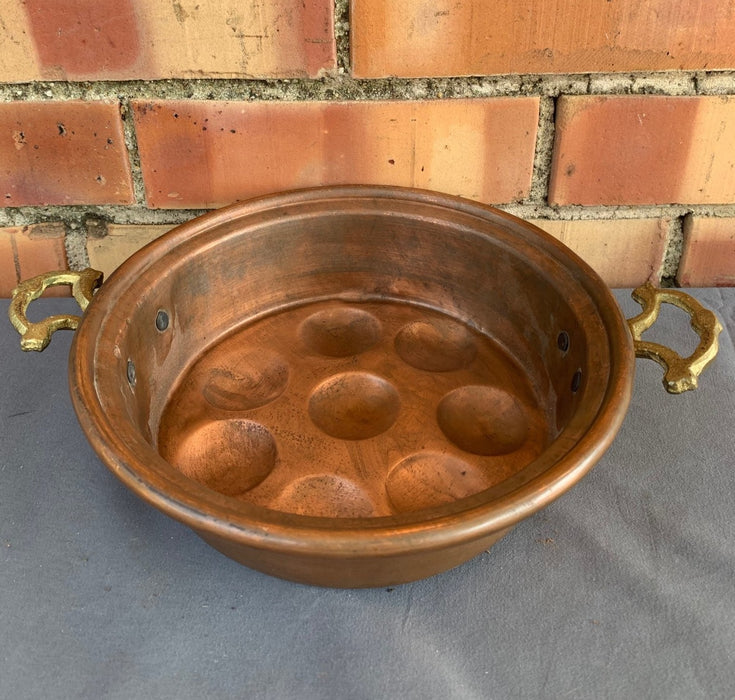 COPPER EGG PAN