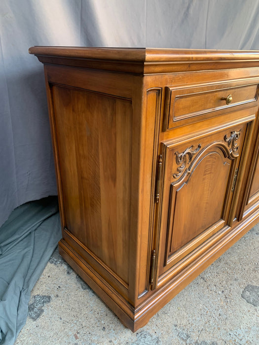 FRENCH WALNUT SIDEBOARD WITH ARCHED DOORS