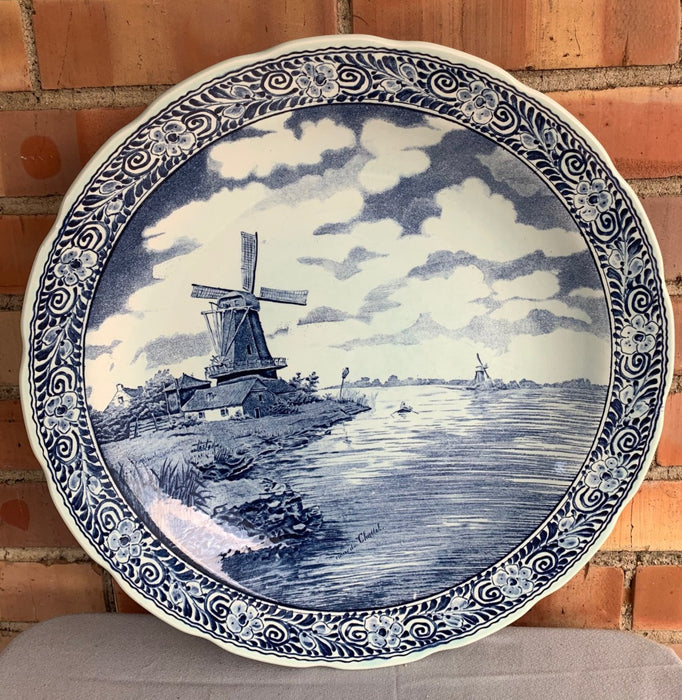 DELFT CHARGER WITH WINDMILL