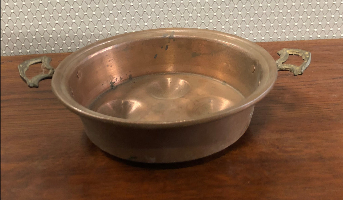 SMALL 7" COPPER POT WITH TWO SMALL SIDE HANDLES