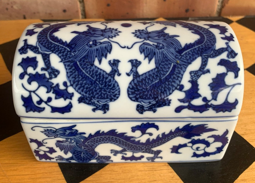 COBALT BLUE AND WHITE DRAGON BOX