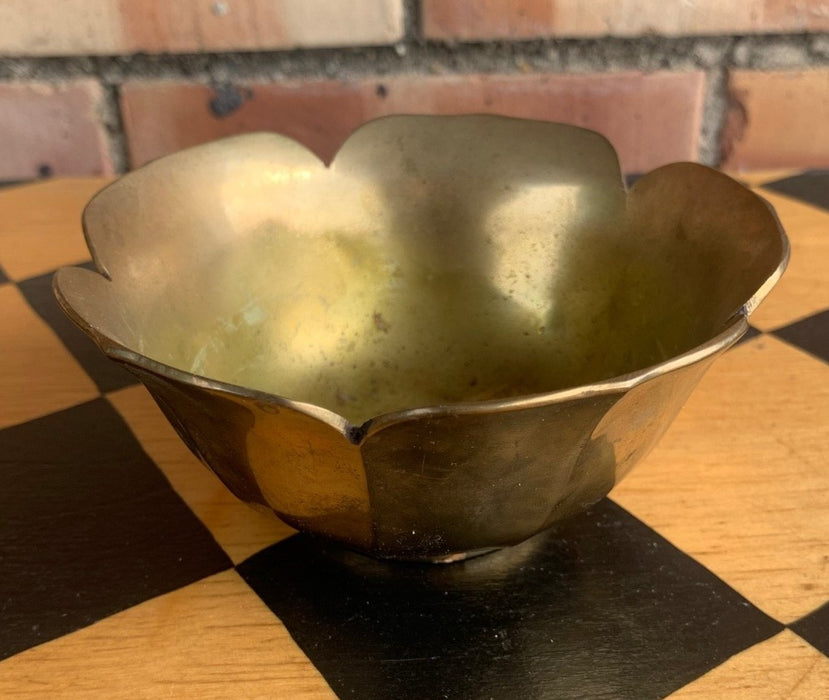 SMALL FLOWER SHAPED BRASS BOWL