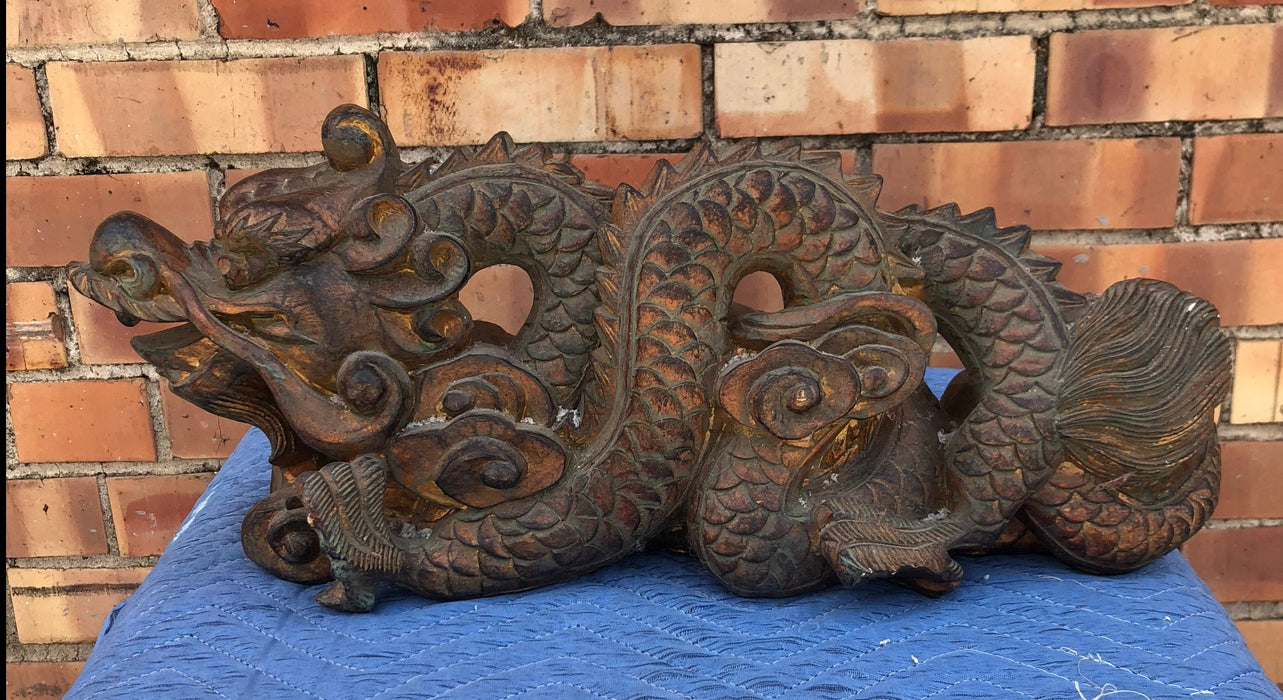 RESIN GLD & BRONZE COLORED UNDULATING CHINESE DRAGON