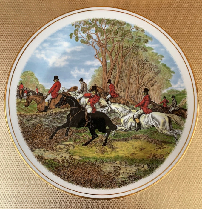 ENGLISH HORSE RIDER 10" PLATE